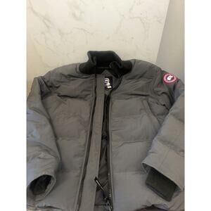 Canada Goose Puffer Jacket in Grey - Excellent Condition
